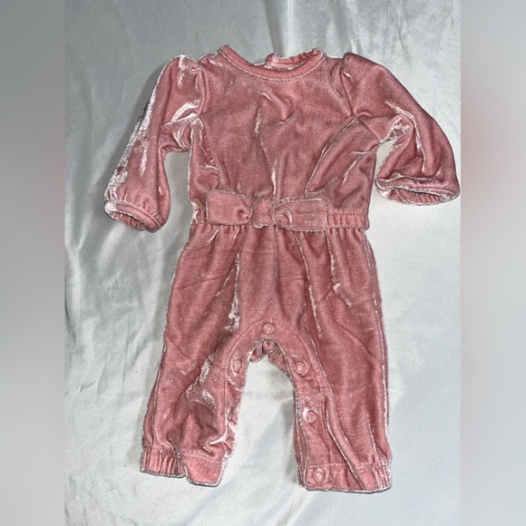 Carters Velvet Newborn Pink Jumpsuit - Picture 1 of 5